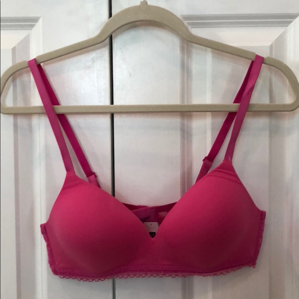 GAP Body Wireless Bra 36B
